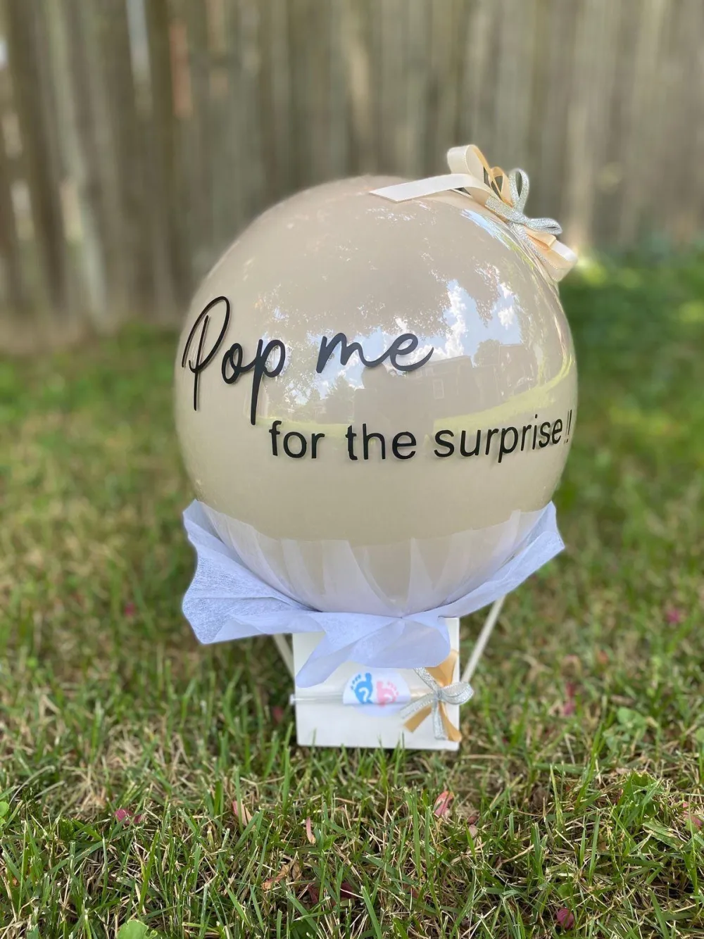Gender-Reveal-Ballon Pop me for the surprise