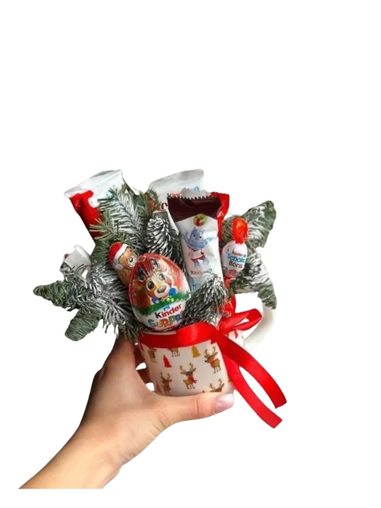 Weihnachts-Kindertasse mit Schokolade